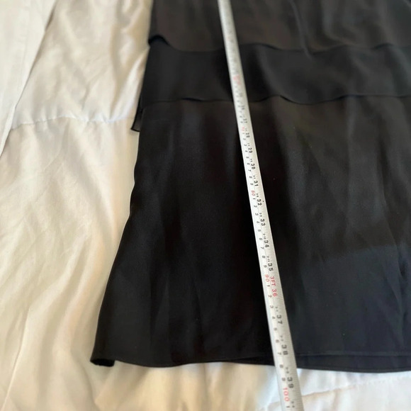 • Vince Silk Shift Dress
• Black
• Sleeveless with Crew Neck. Party office  wear - Picture 15 of 15